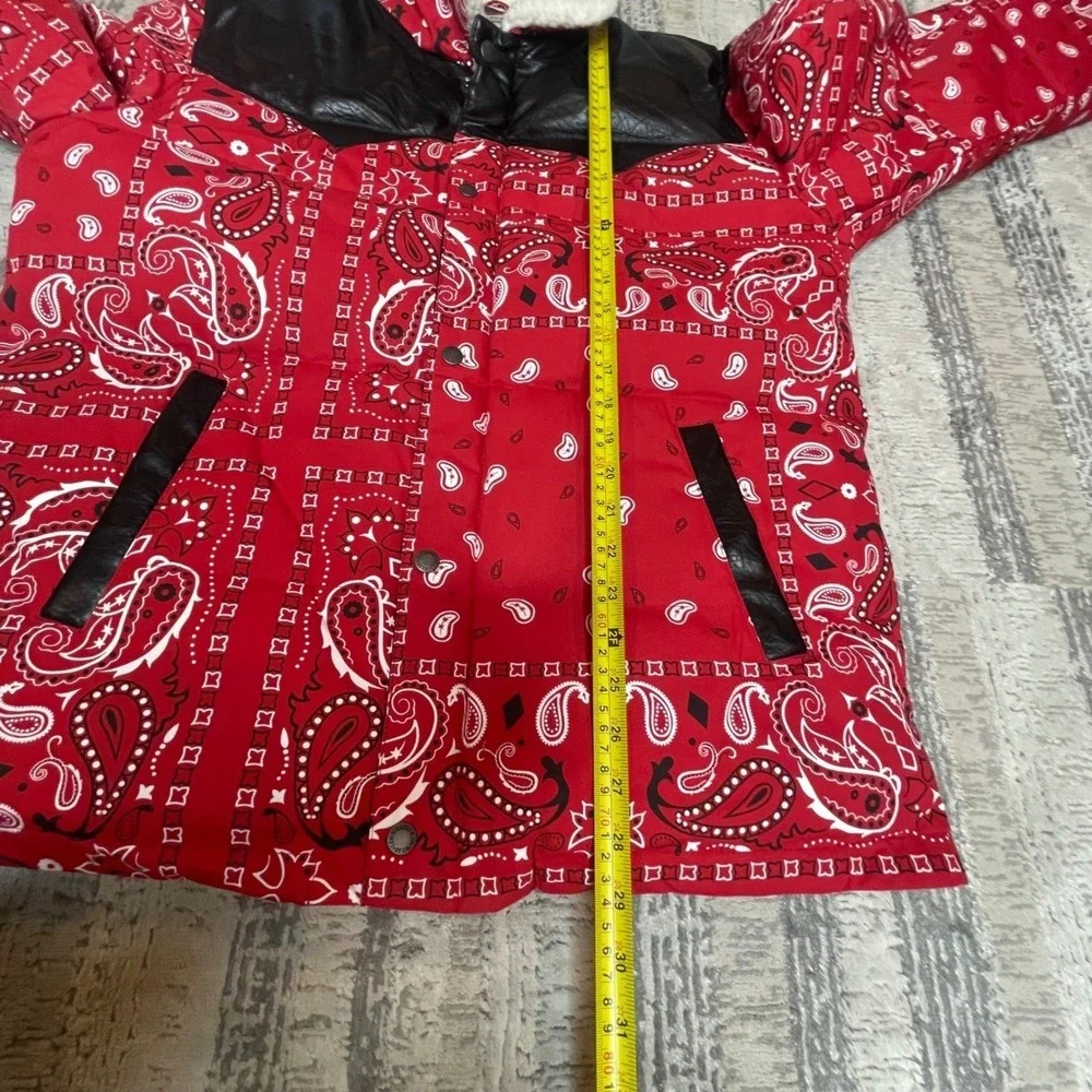 NEW Levis Mens Red Paisley‎ Bandana Western Puffer Jacket Sherpa Collar LARGE
